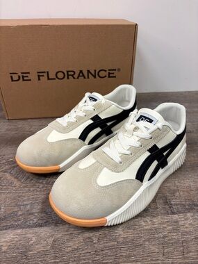 ✨ De Florance Vintage Sneakers – Cream / Black Retro Trainers – Size 8